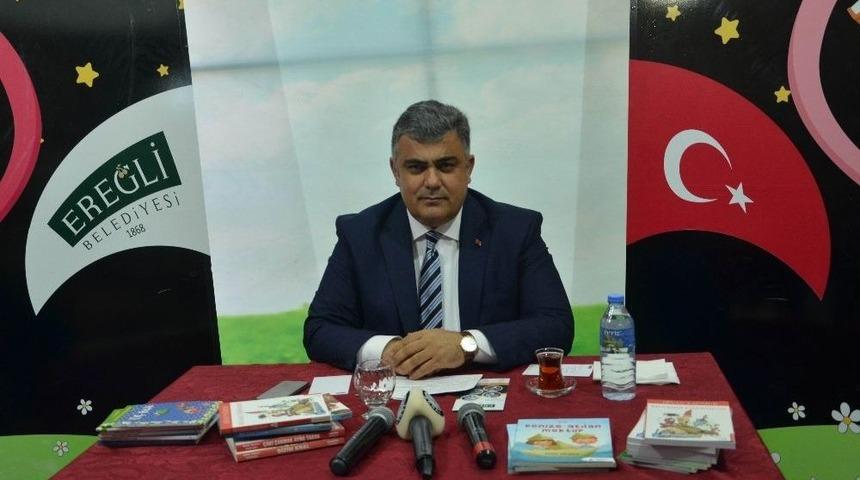 &Ouml;zg&uuml;ven: &ldquo;ereğli Kitap Fuarını 40 Bin Kişi Ziyaret Etti&rdquo;