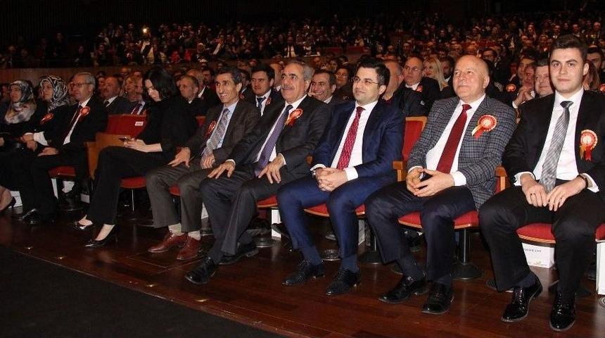 Başkan Sekmen Kamusal Alan Peyzajında T&uuml;rkiye&rsquo;nin En İyisi Se&ccedil;ildi