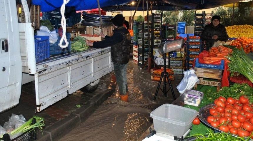 Mudanya&rsquo;da Pazar Yeri Dereye D&ouml;nd&uuml;