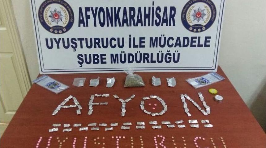 Polis Zehir Tacirinin &Uuml;zerinden &Ccedil;ıkanlarla Şok Oldu