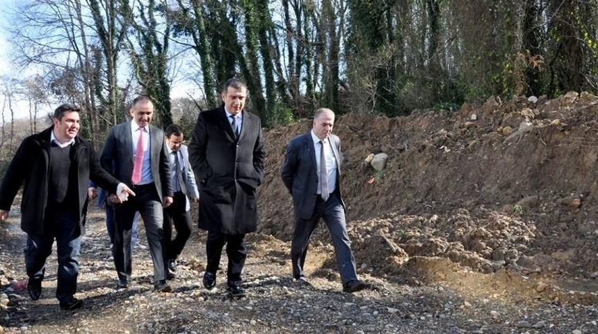 Kaymakam G&uuml;ney Yatırımları İnceledi