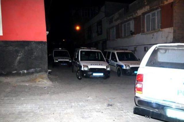 Gaziantep'te Iki Aile Arasında Silahlı Kavga: 1 Ölü, 2 Yaralı