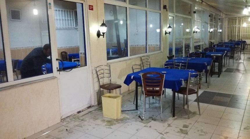 Fatih&rsquo;te Kahvehaneye Saldırı: 1&rsquo;i Ağır, 5 Yaralı