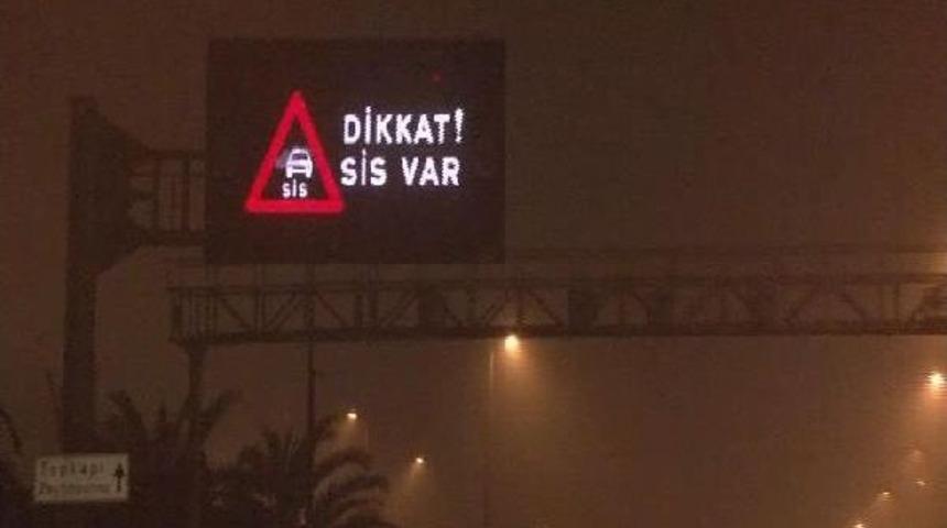 İstanbul'da Sabaha Karşı Sis Etkili Oluyor