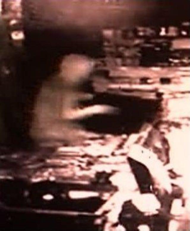 (özel Haber) 1 Buçuk Dakikada 10 Bin Liralık Sigarayı Çaldılar 1