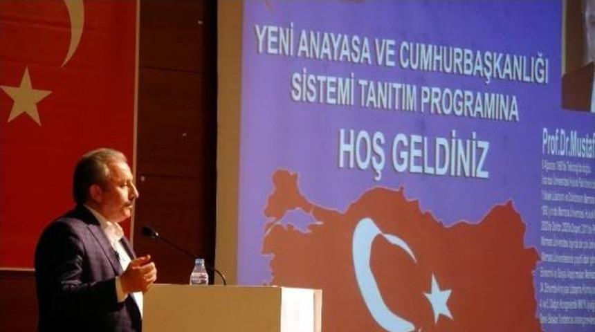Şentop; Anayasa'yı Acemi Şof&ouml;r Arabasına Benzetti: Asıl &Ccedil;&ouml;z&uuml;m Yeni Anayasa'da