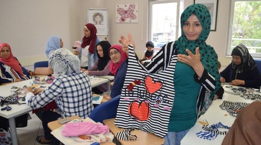 G&ouml;&ccedil;men Kadınlar Akdem&rsquo;de Meslek Edindi