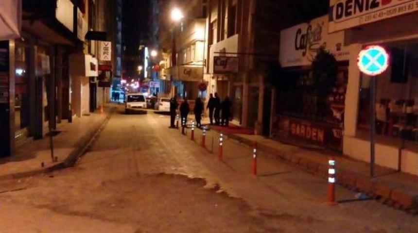 Elazığ'da Silahlı Kavga: 1 &Ouml;l&uuml;, 1 Yaralı