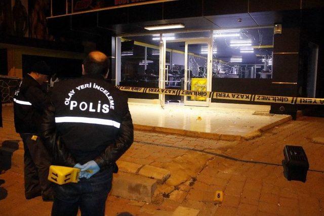 ’su’dan Bahaneyle Spor Salonuna Kurşun Yağdırdılar 2