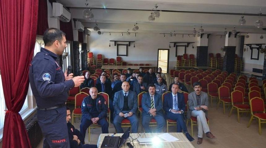 B&uuml;nyan Belediyesi Personeline Yangın Eğitimi Verildi