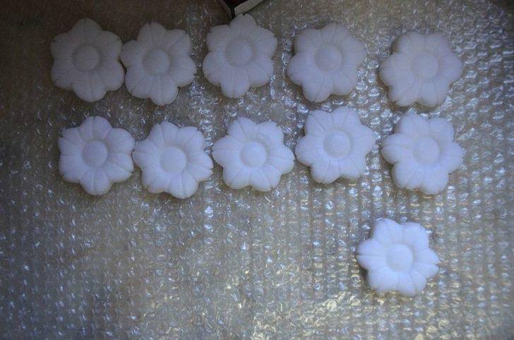 (özel Haber) Engelleri Sabundan Yaptıkları Nikah Şekerleriyle Aşıyorlar G4