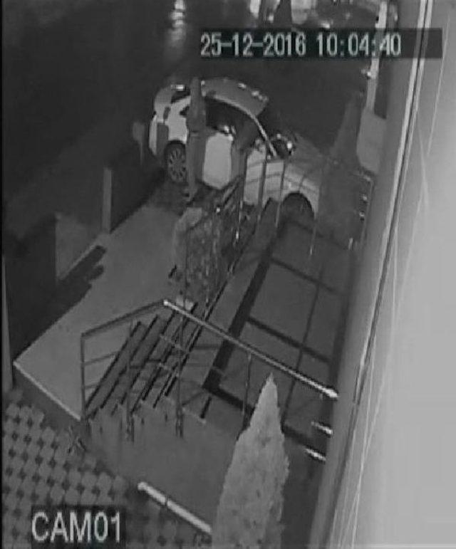 Torpido G&ouml;z&uuml;ndeki 2.yedek Kontak Anahtarına Dikkat 2