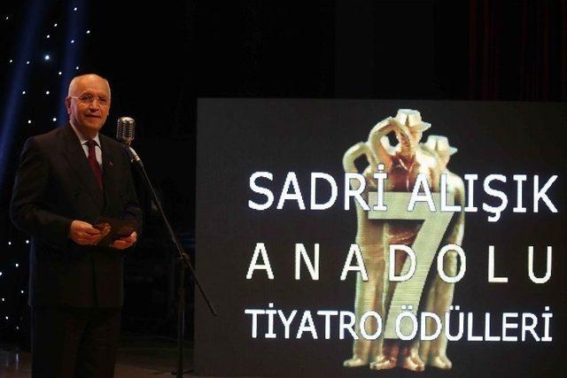 Sadri Alışık Ödülleri Yenimahalle’de Sahiplerini Buldu