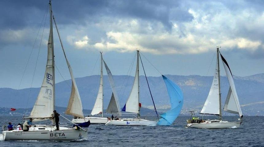Kış Trofesi 2. Ayak Yarışları &Ccedil;eşme&rsquo;de Yapıldı