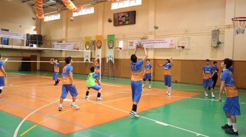 Zeytinburnu Liselerarası Spor Turnuvaları Başladı