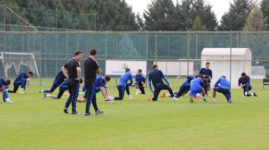 Metin Diyadin B&uuml;y&uuml;kşehir Gaziantepspor&rsquo;da Sınıfta Kaldı