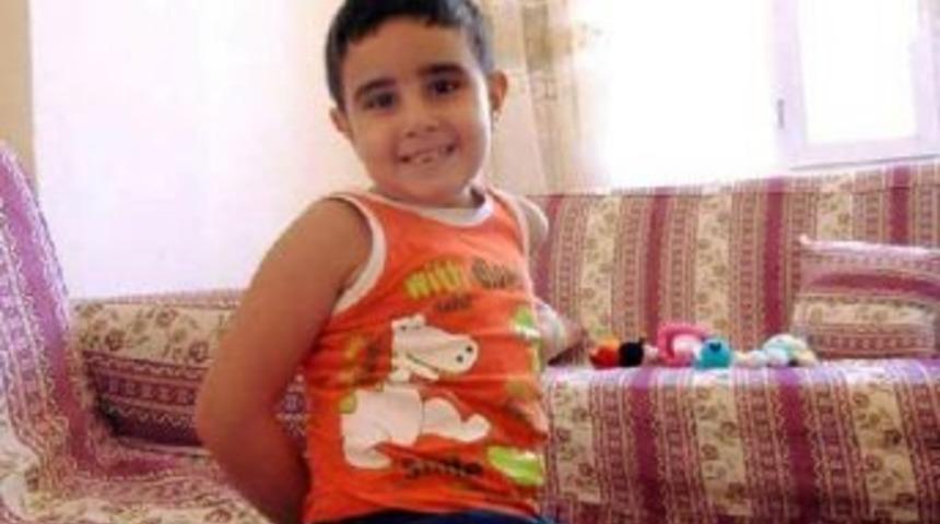 10 Yaşındaki İbrahim Arda, L&ouml;semiye Yenik D&uuml;şt&uuml;