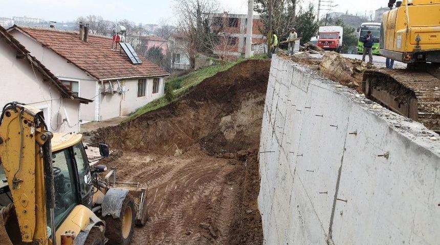 Başiskele&rsquo;de Duvar &Ccedil;alışmaları S&uuml;r&uuml;yor