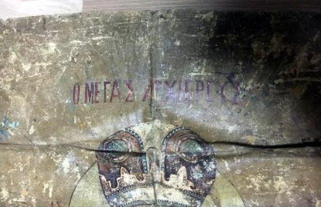 18 inci Y&uuml;zyıldan Ikona Ile Yakalandılar 1