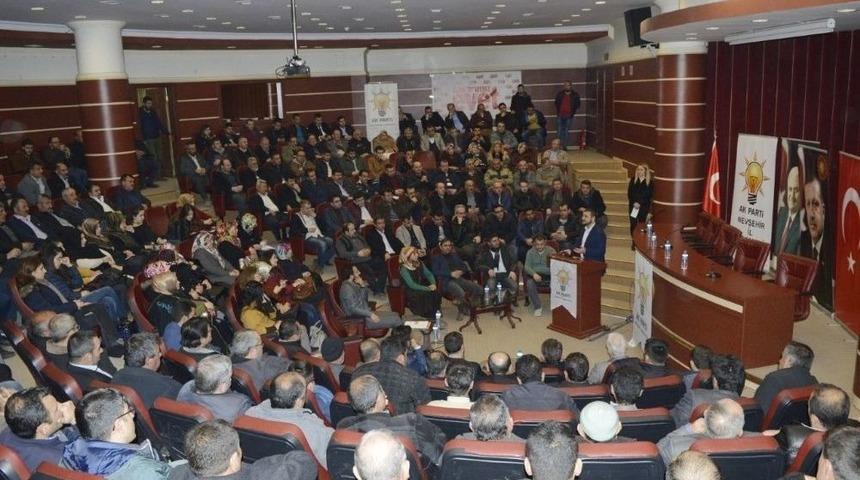 Ak Parti Teşkilatları Cumhurbaşkanlığı H&uuml;k&uuml;met Sistemi Konusunda Bilgilendirildi