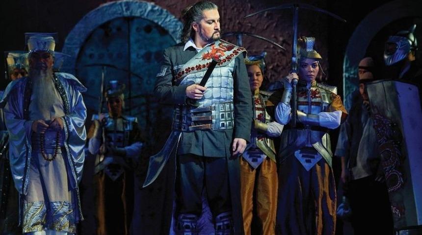 İzmir’i Gururlandıran Tenor