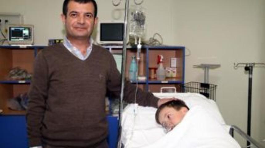 Nefes Darlığı &Ccedil;eken 2 &Ccedil;ocuk Ameliyatsız Tedavi Edildi