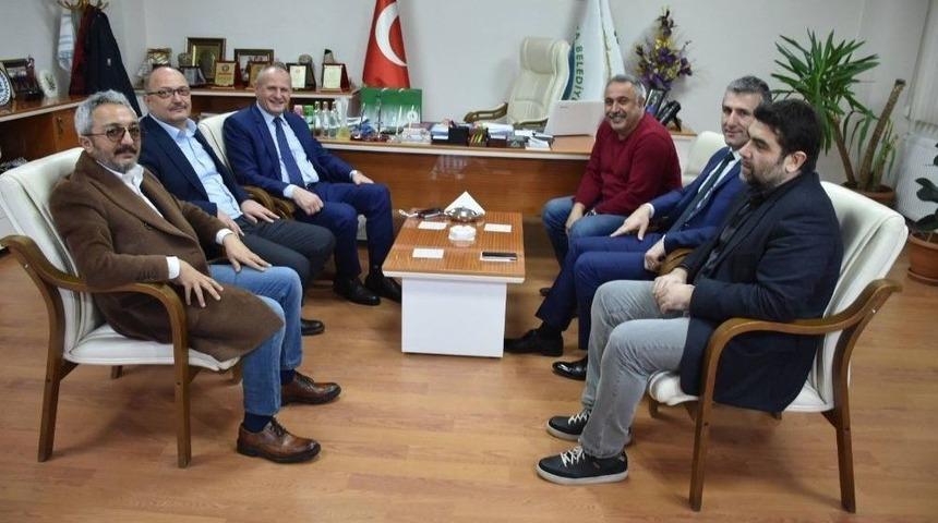 Başkan Keleş, İl&ccedil;e Ziyaretlerini S&uuml;rd&uuml;r&uuml;yor