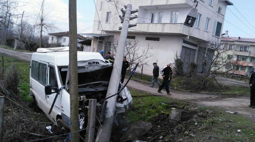 Minib&uuml;s&uuml;n &Ccedil;arptığı Bisikletli Hayatını Kaybetti
