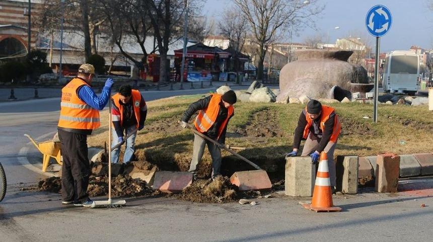 Kırılan Bord&uuml;rler Tamir Edildi