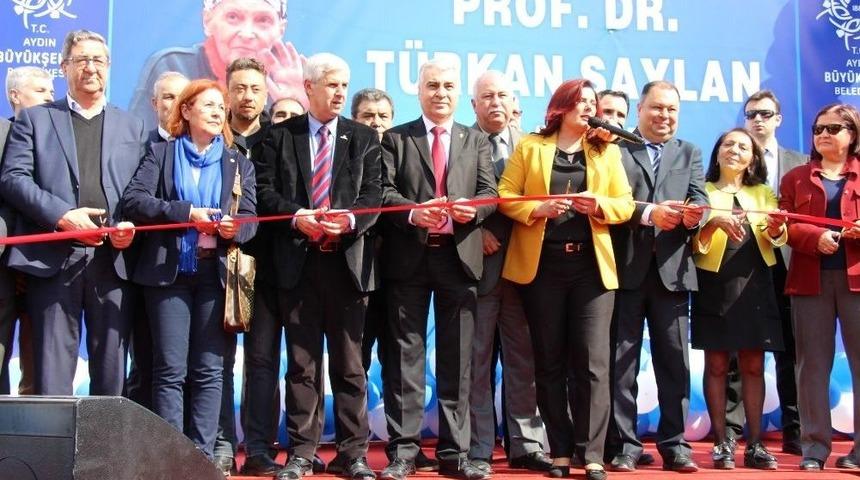 T&uuml;rkan Saylan İsmi S&ouml;ke&rsquo;de &Ouml;l&uuml;ms&uuml;zleşti