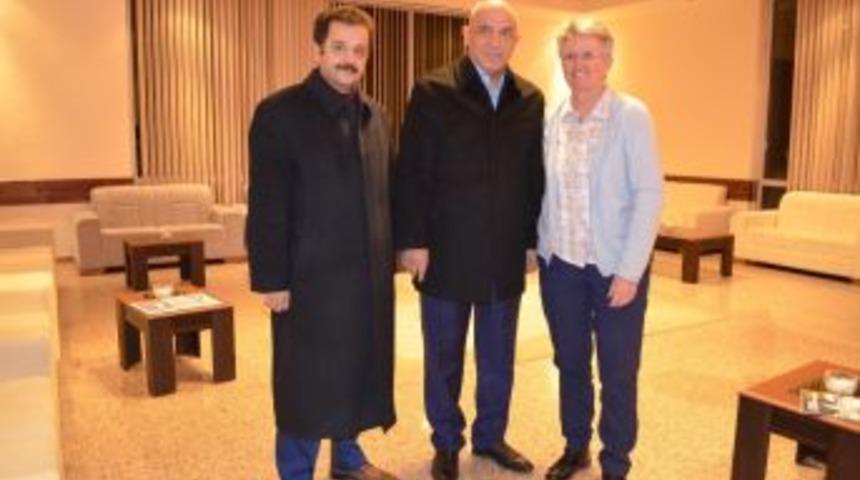 Milletvekili Ilıcalı Ve Halldorsdottir Havalimanında Eyof&rsquo;u Değerlendirdi