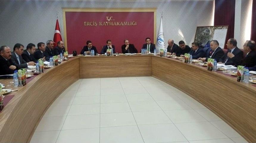 Van B&uuml;y&uuml;kşehir Belediyesinden Erciş&rsquo;e &Ccedil;ıkarma