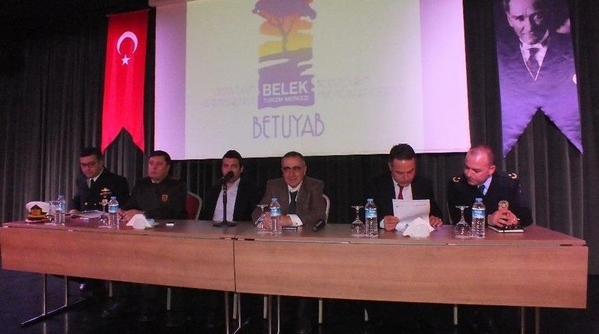 Serik&rsquo;te Otel Y&ouml;neticileriyle G&uuml;venlik Toplantısı Yapıldı