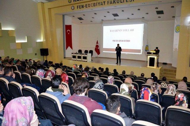 Harran &Uuml;niversitesinde Başarının Yolları S&ouml;yleşisi 2