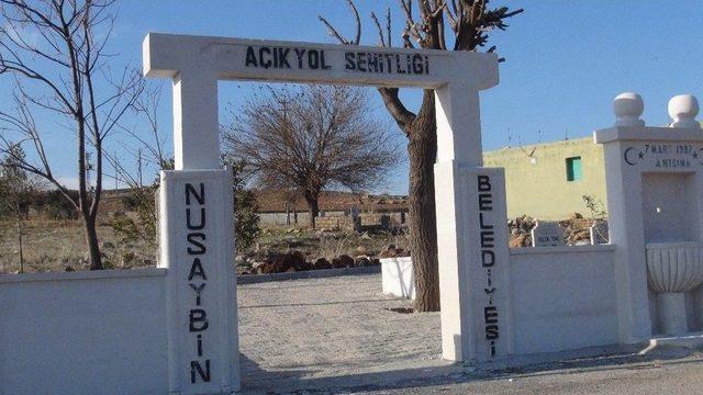 Şehitliğe 30 Yıl Sonra Bayrak Asıldı 2