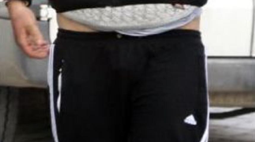 Araziye Atılan Eski &Ccedil;oraplardan Bonzai &Ccedil;ıktı