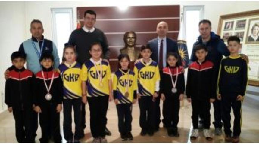 Gkv&rsquo;liler Sporda Da Başarıdan Başarıya Koşuyor