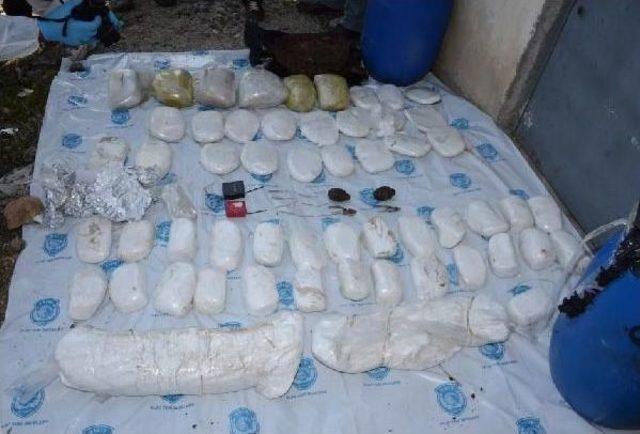 Mersin de 80 Kilo Plastik Patlayıcı Ele Geçirildi 3