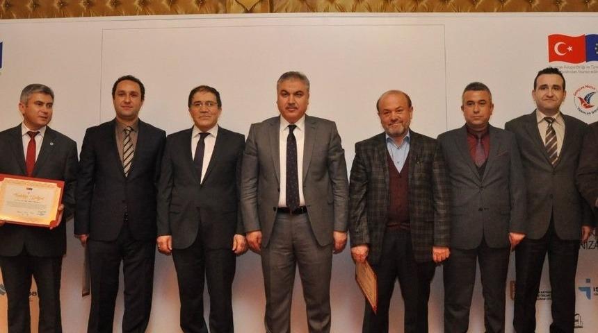 Uşak&rsquo;ta &ldquo;gen&ccedil;ler Mutlu Yarınlar Umutlu&rdquo; Projesi Kapanış T&ouml;reni Ger&ccedil;ekleşti