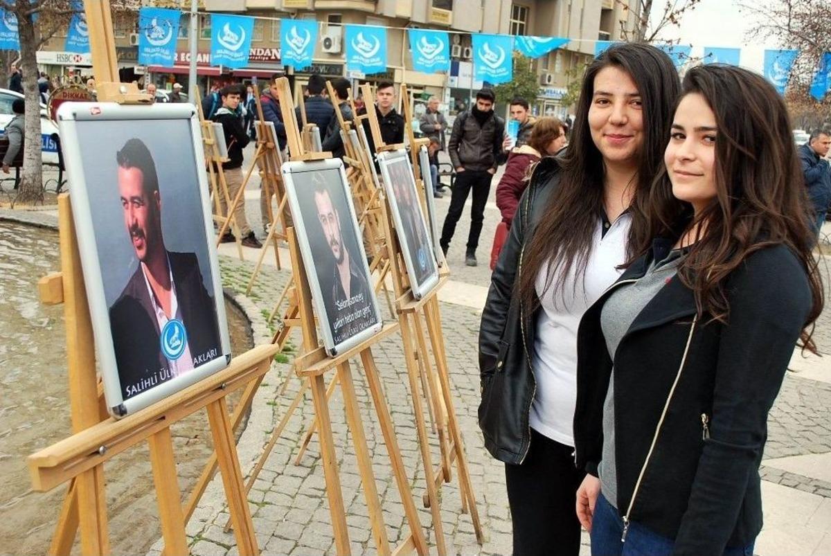 Fırat &Ccedil;akıroğlu Salihli&rsquo;de Anıldı