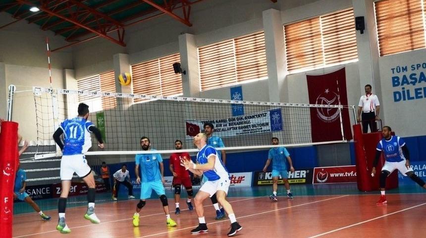 Paland&ouml;ken Belediyespor, Aksaray Belediyespor&rsquo;u 3-0 Mağlup Etti