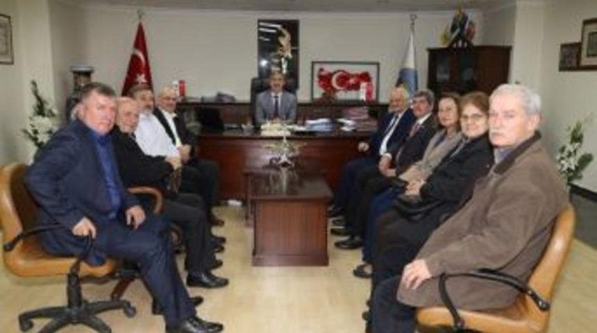 İzmirli Makedonyalılar Başkan Şirin&rsquo;i Ziyaret Etti
