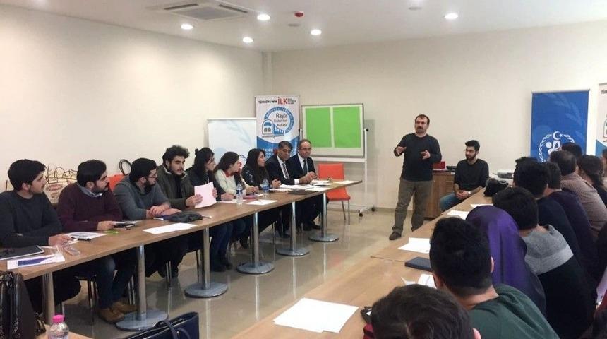 Kb&uuml;&rsquo;de &Ouml;ğrencilere T&uuml;bitak&rsquo;a Y&ouml;nelik Proje Geliştirme Eğitimi Verildi