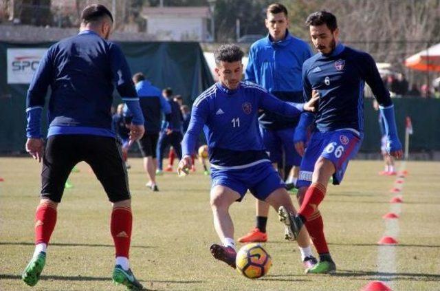 Kardemir Karabükspor, Barisic Ile Ilk Antrenmana Çıktı