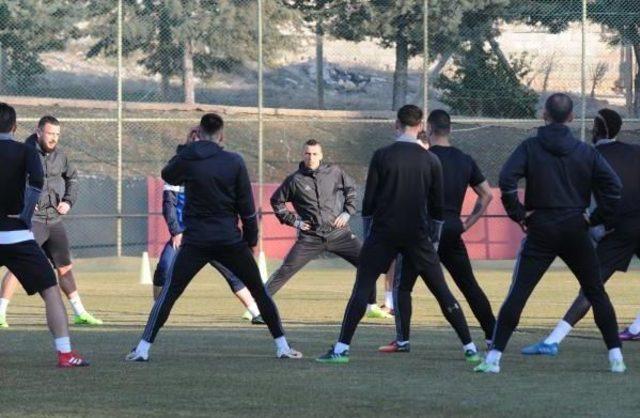 B&uuml;lent Uygun: Ligde Kalma Hayalimiz I&ccedil;in 3 Puan Alacağız 2