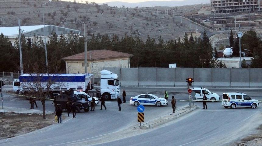Mardin&rsquo;de Yol Kenarına Tuzaklanmış Patlayıcı Bulundu