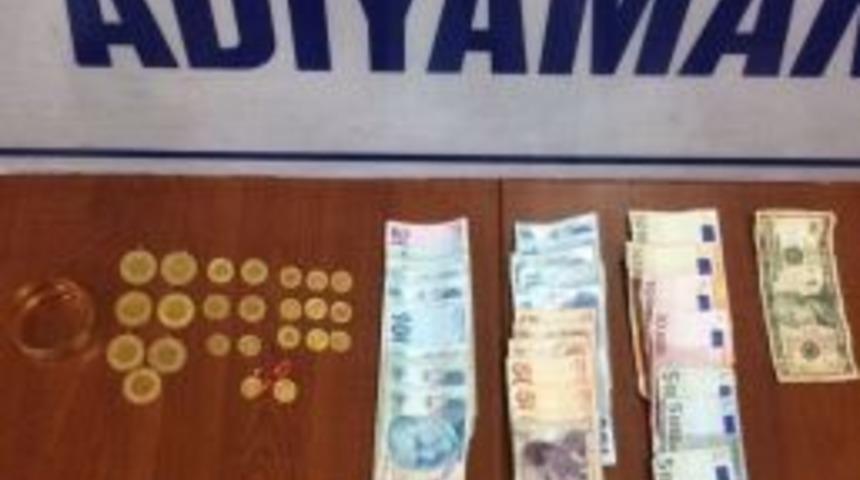 Yaşlı Kadını Dolandıran Zanlıları Adıyaman Polisi Yakaladı
