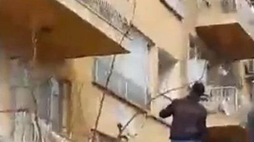 Denizli&rsquo;de Bir Evden 3 Kamyon &Ccedil;&ouml;p &Ccedil;ıktı