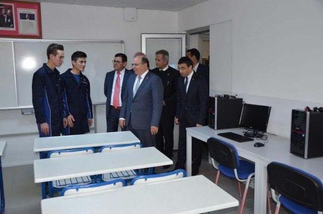 Milas'taki Lisenin Laboratuvarını Yenileyen Proje