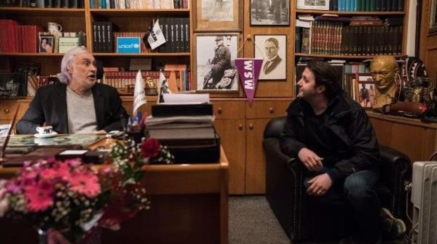 Taraftarlardan Saldırıya Uğrayan Sanat Merkezine Destek Eylemi